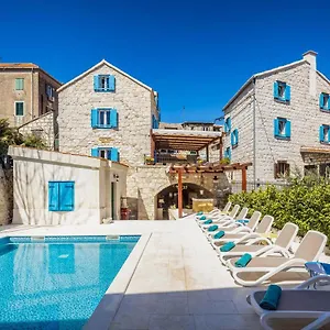 hotel-agava-split.splithotels.org/
