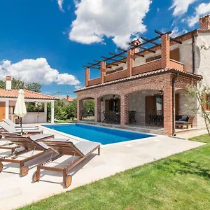 Villa Ingrid